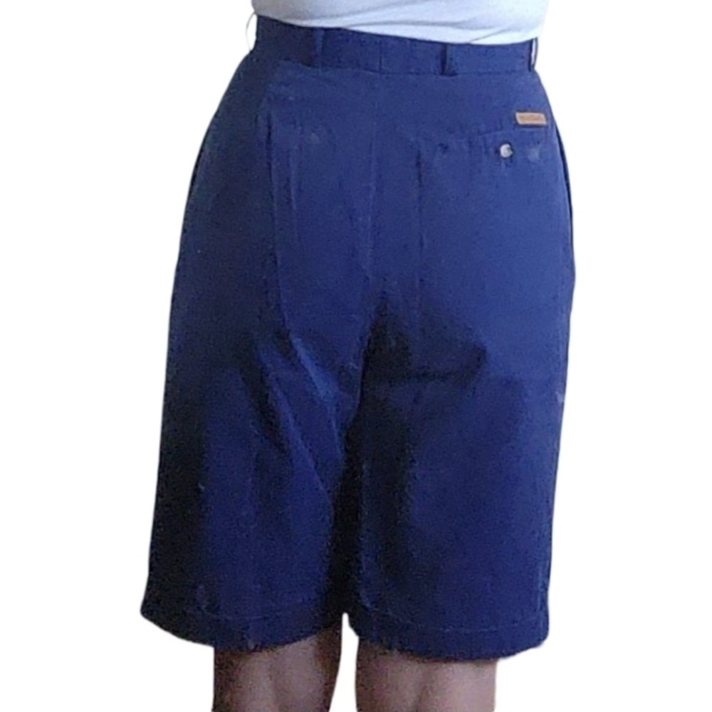 Vintage pleated navy Knee Length shorts by Gloria Vanderbilt - Picture 3 of 3